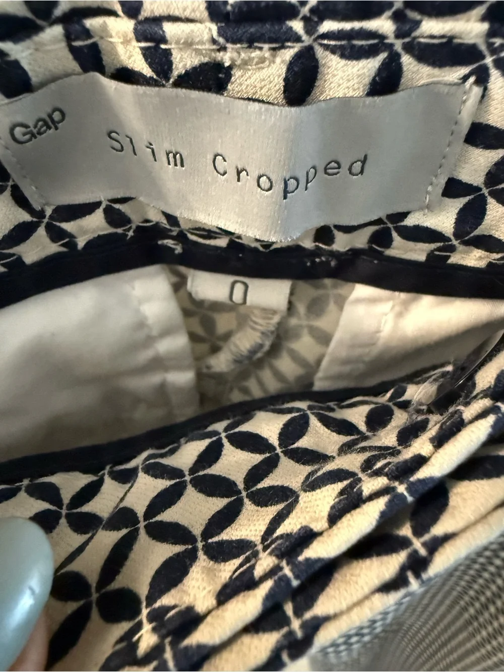 GAP Black and White Slim-Cropped Geometric Print Stretch Pants, 0